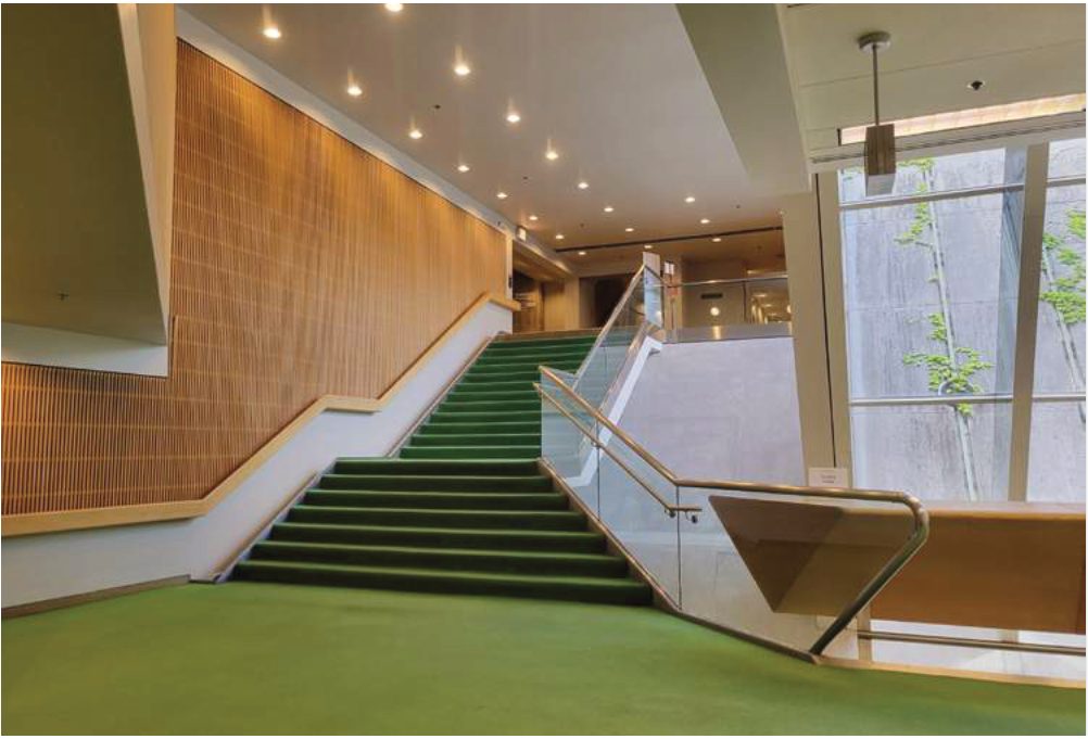 The entry staircase connecting the Legal Research building down to Sub-1